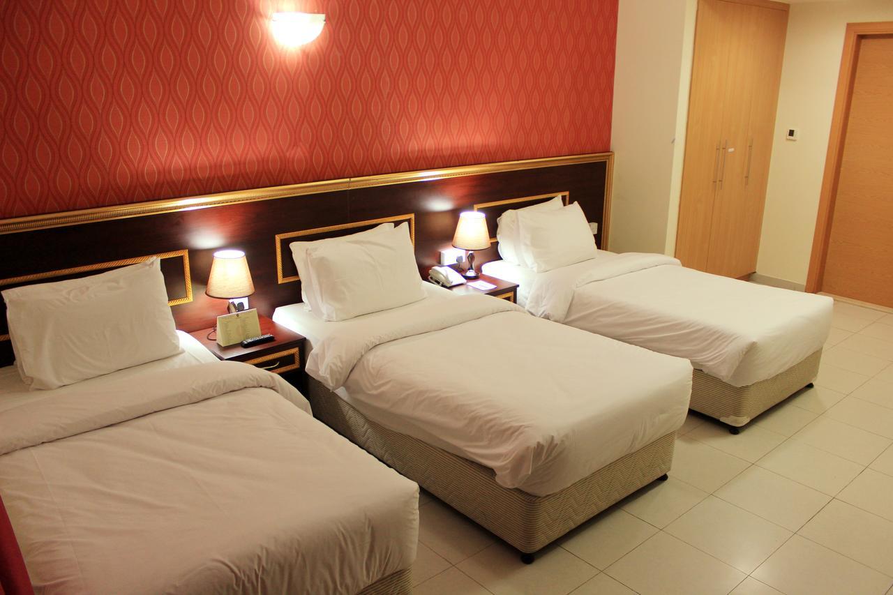 Montreal Naif Hotel Dubai Exterior photo