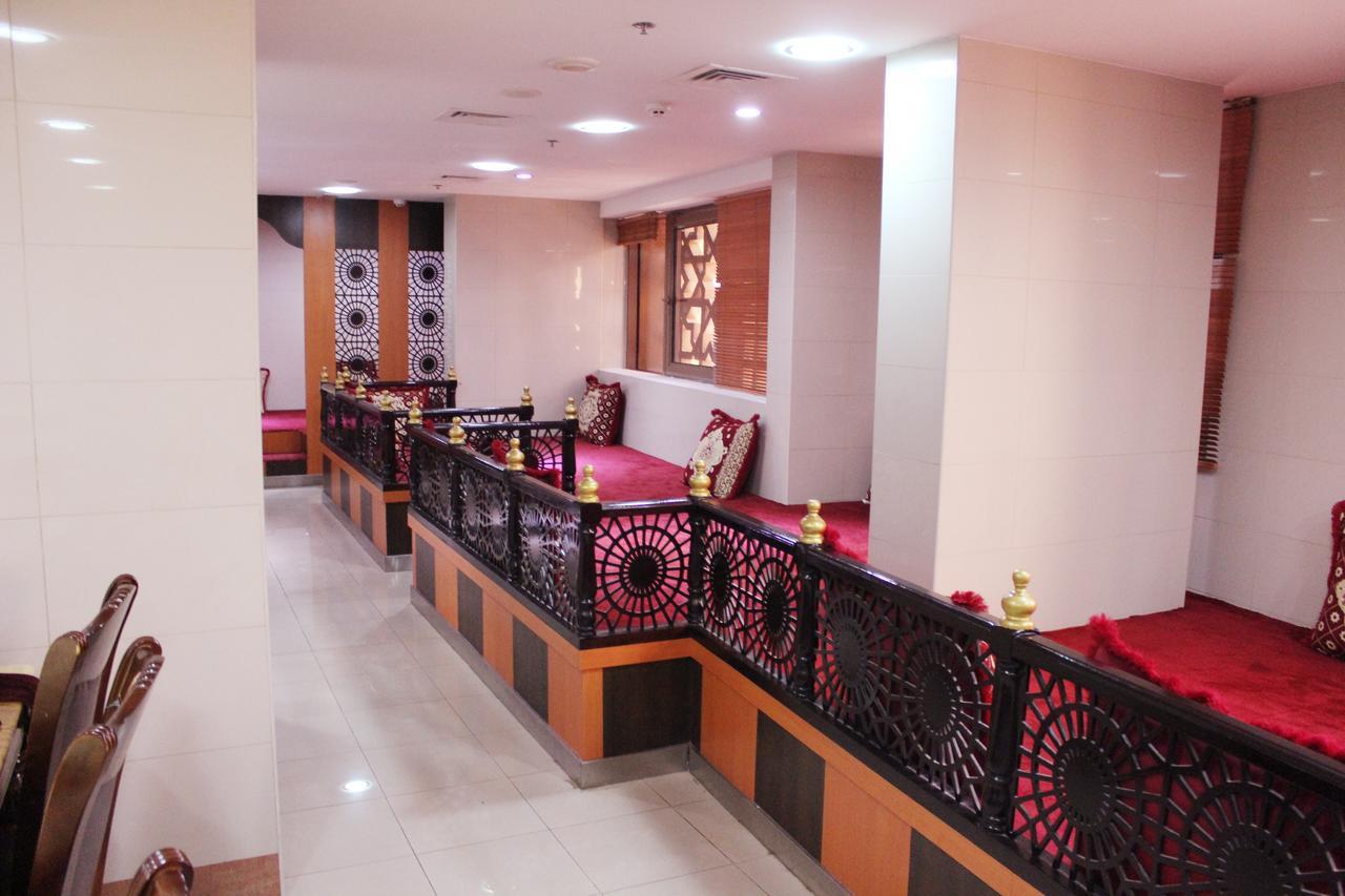Montreal Naif Hotel Dubai Exterior photo
